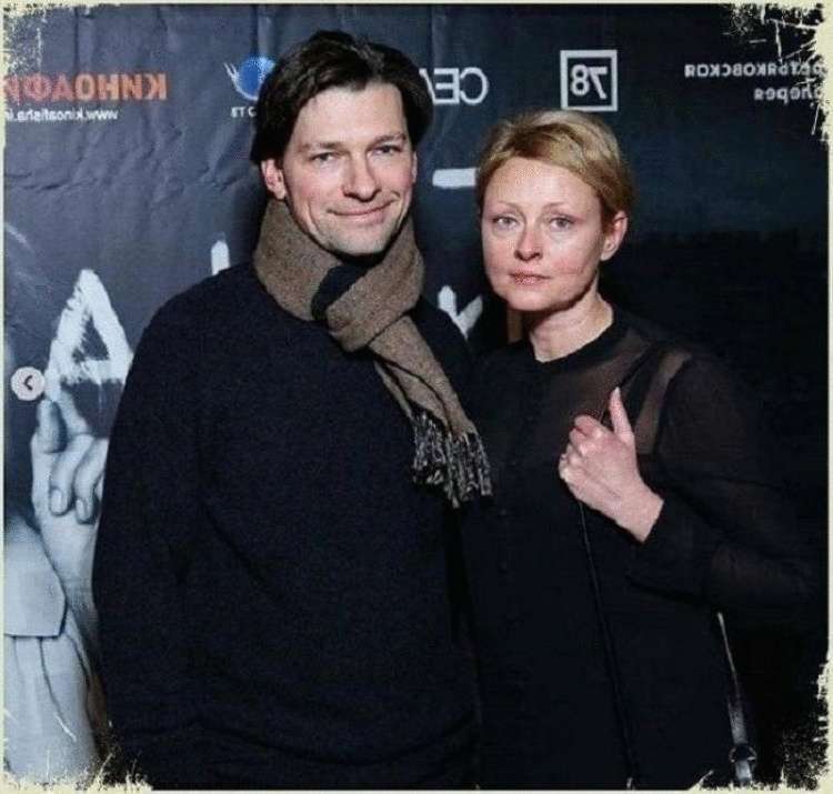 Даниил Страхов впервые показал жену и рассказал о